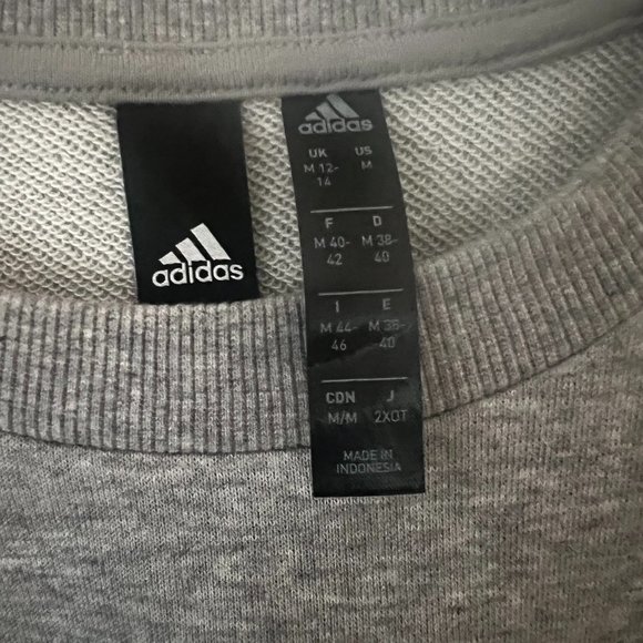 Adidas Grey Crop Lightweight Sweatshirt Size M - Picture 4 of 4